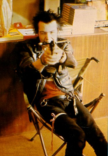 sidgunknifechair.jpg