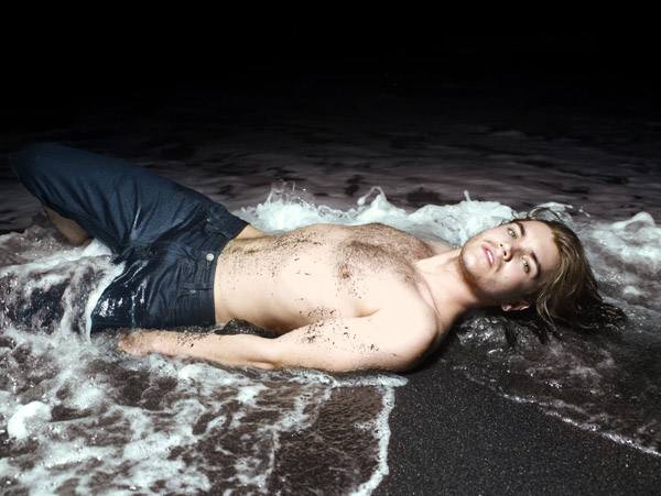 emile_hirsch_shirtless.jpg
