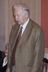 200px_Smyslov2002.jpg