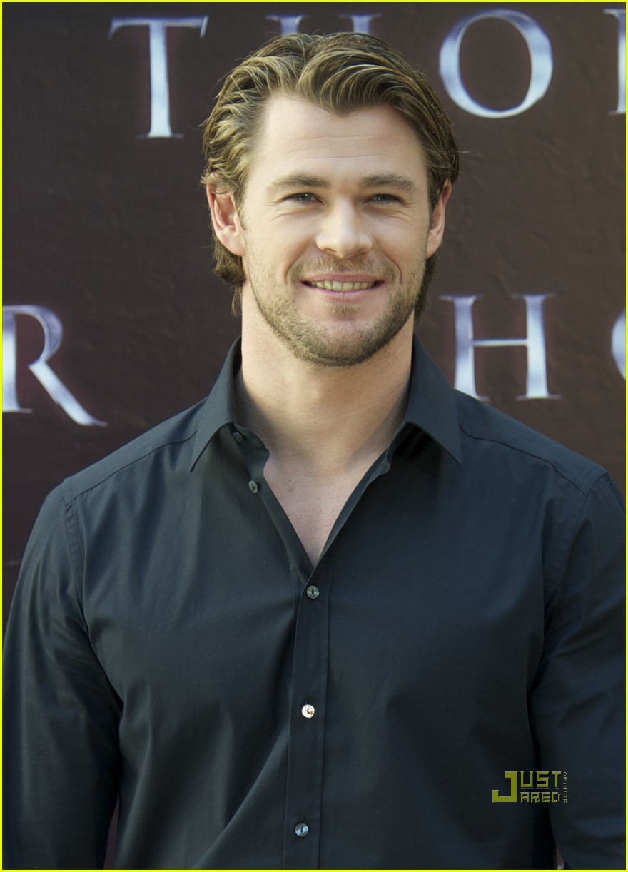 chris_hemsworth_thor_photo_call_madrid_01.jpg