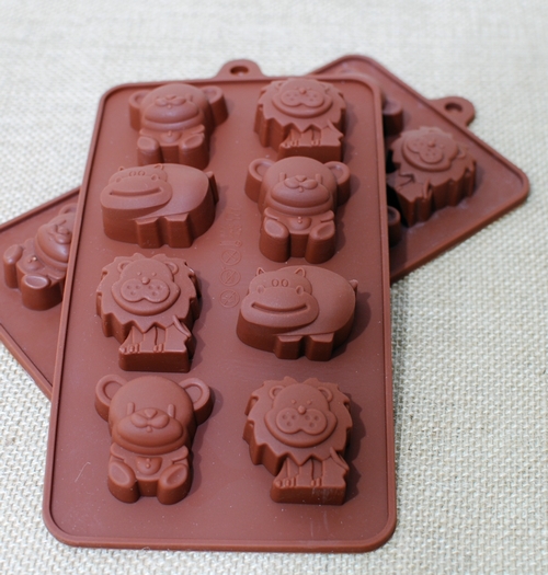 Silicone_Lion_Cow_Bear_Hippo_animal_Chocolate_Molds_Jelly_Ice_Candy_Cake_Mold_Bake_ware_DIY.jpg