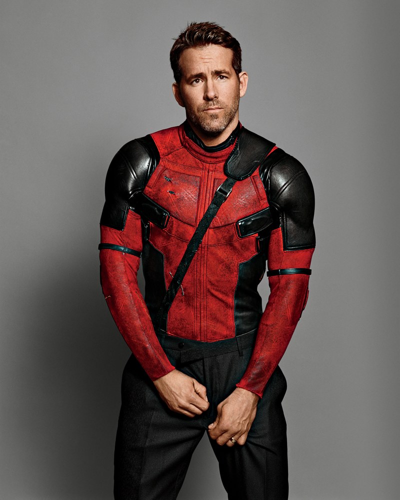 1216_GQ_FERR03_01_Ryan_Reynolds_Deadpool_01.jpg