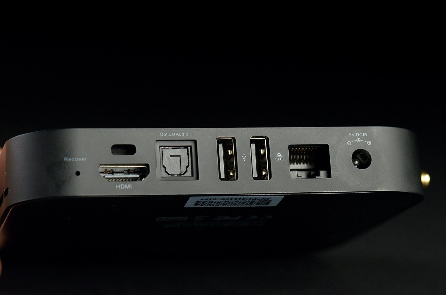 Minix_Neo_X7_mini_PC_side_ports.jpg