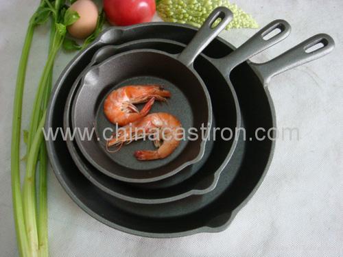 CAST_IRON_COOKWARE.jpg