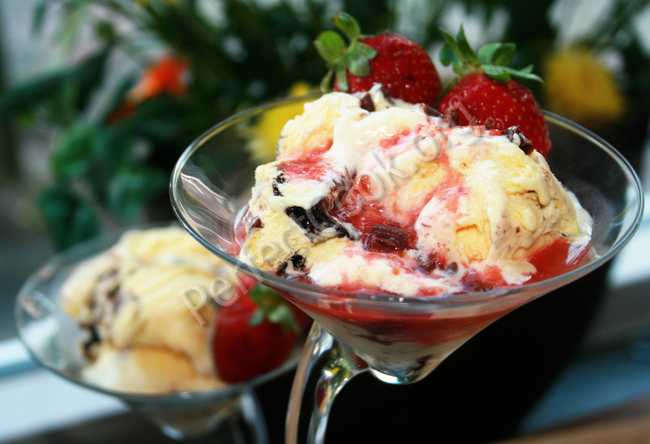 smoothieStrawb2.jpg
