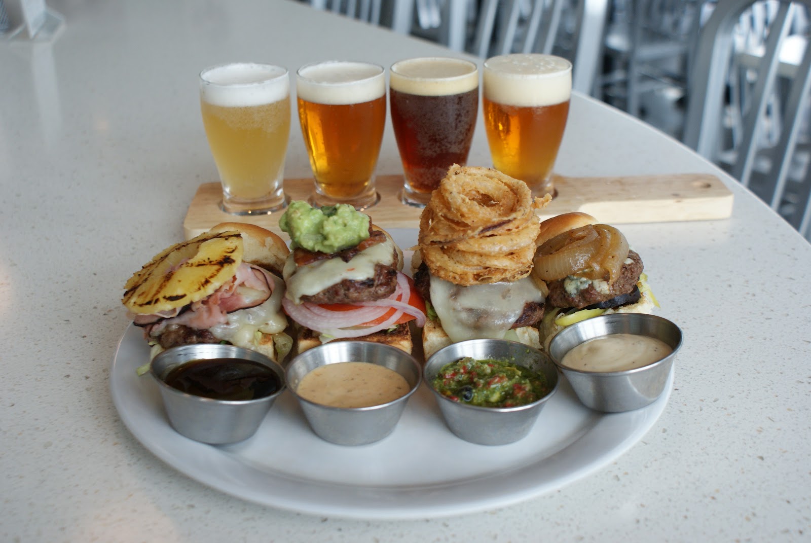 mini_burgers_and_beer.JPG