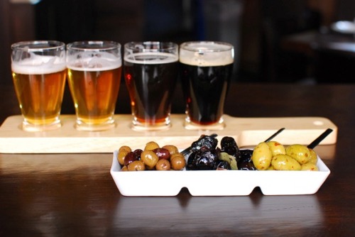 Haven_Gastropub_Beer_Flight_Olives.jpg