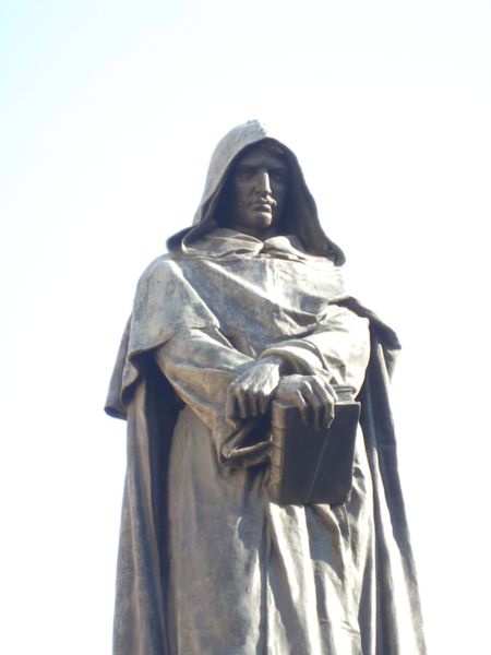 450px_GiordanoBrunoStatueCampoDeFiori.jpg