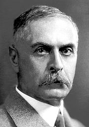 180px_Karl_Landsteiner_nobel.jpg