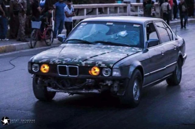 bmw7.jpg