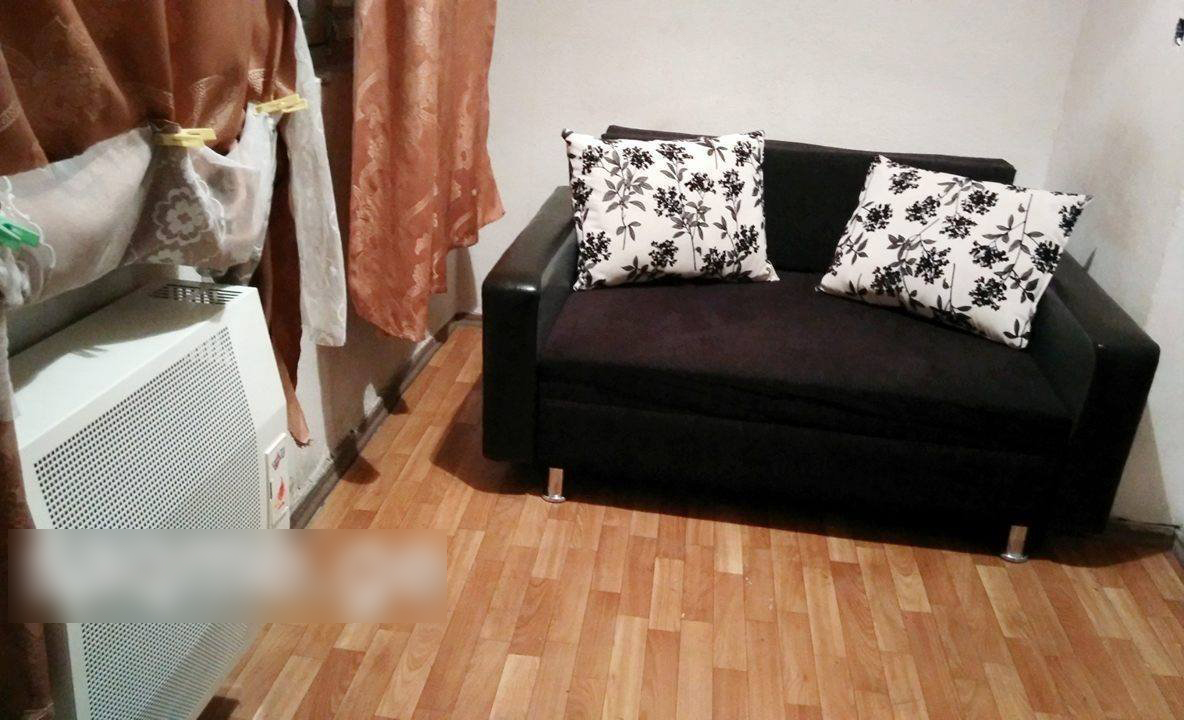 955247_0.JPG