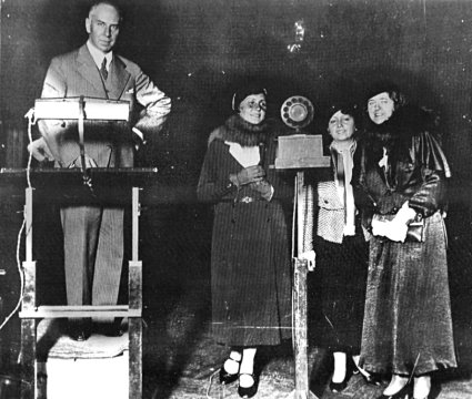 HEGER_WITH_PRINCIPAL_ARTISTS.jpg