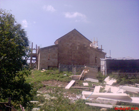 mravaldzlis_cminda_giorgis_saxelobis_eklesia__rekonstruqcia_agdgenisas..jpg