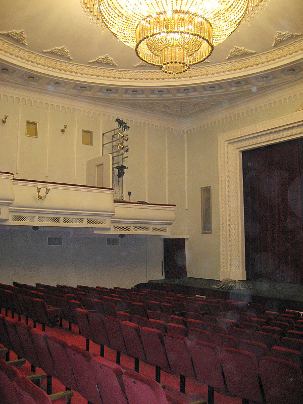Rustavi___Pirosmani_theater_after_2.JPG
