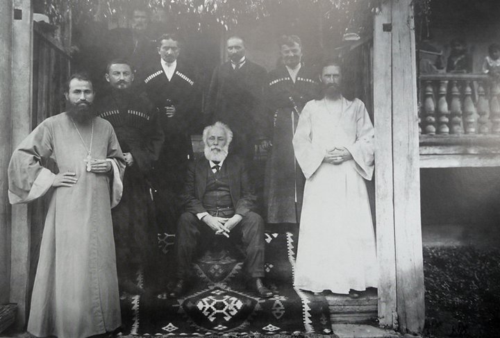 Akaki_Tserteli__in_Sadmeli.jpg