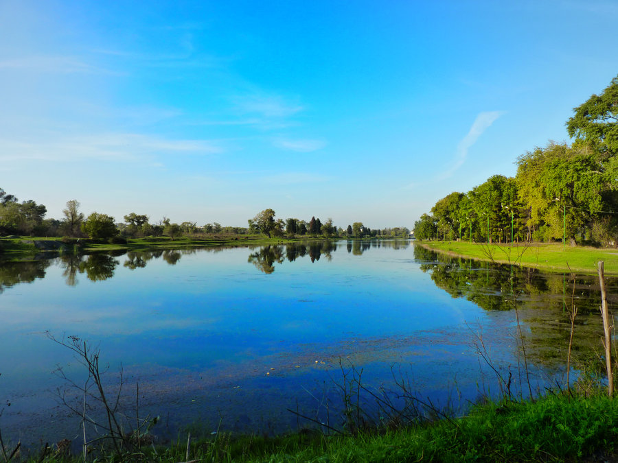 lake_rustavi_by_hannibal003_d32farz.jpg