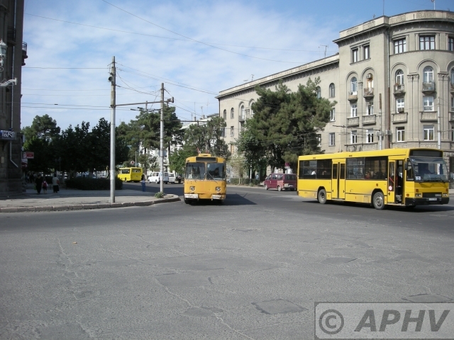 aphv_2386_DSCN7324_Rustavi_en_Daf_den_Oudsten__bus_from_NL__26_9_2007_aphv.jpg