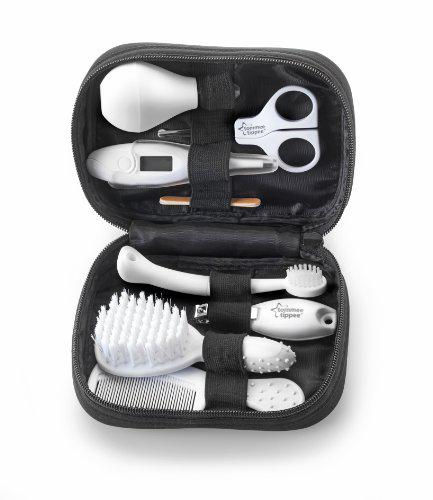 tommee_tippee_closer_to_nature_healthcare_amp_grooming_kit.jpg