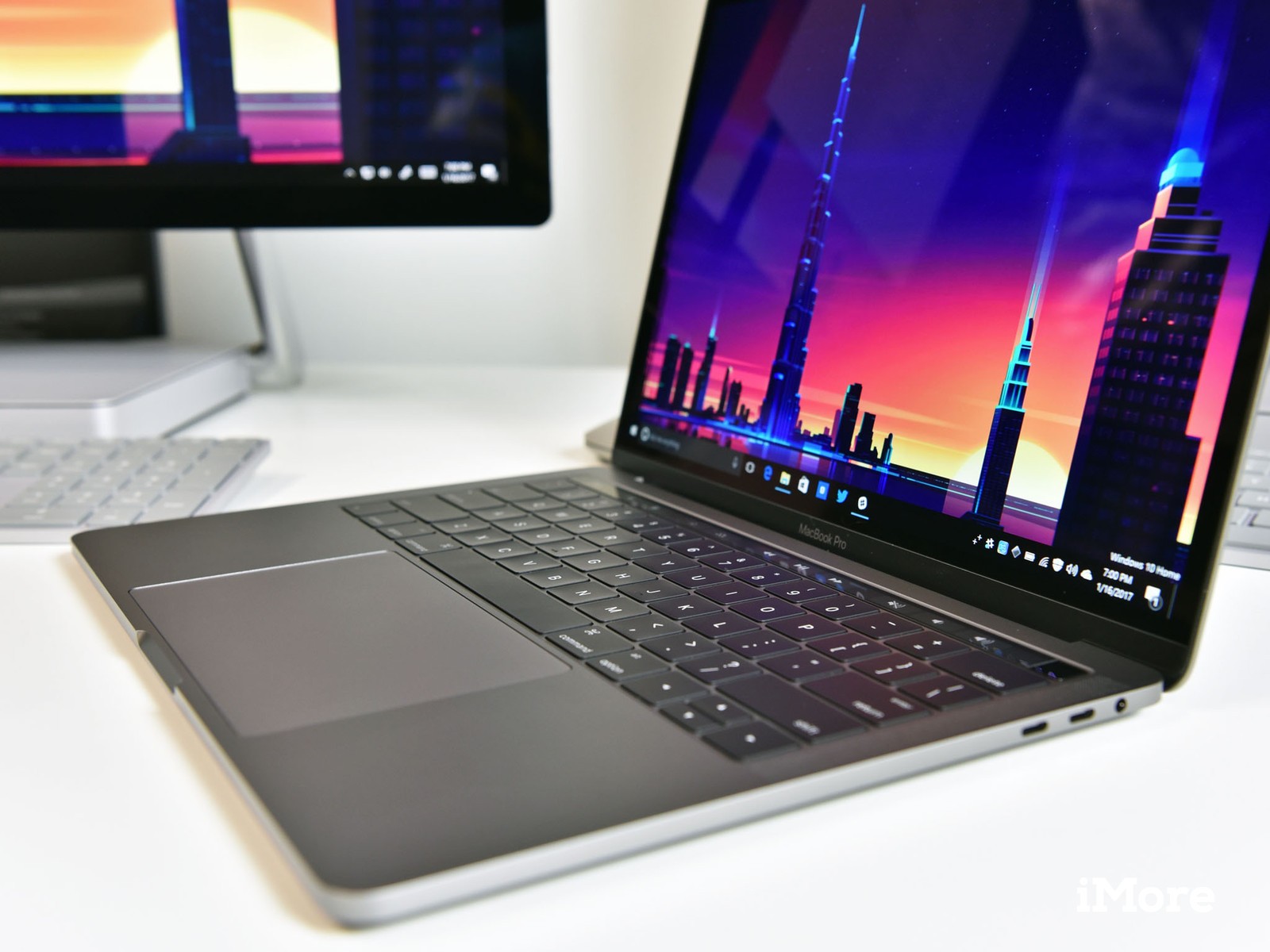 macbook_pro_windows_2.jpg