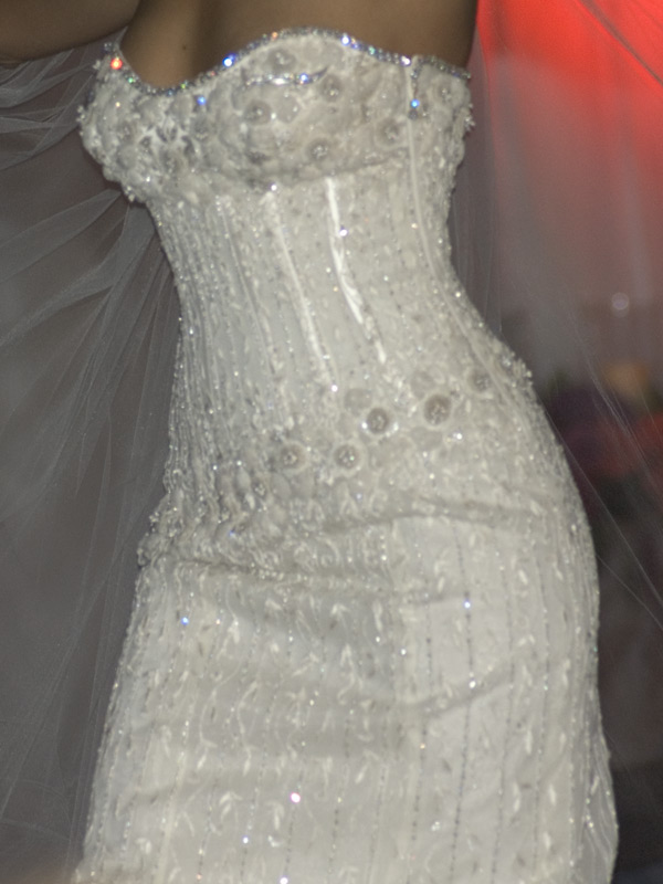 diamond_wedding_dress.jpg