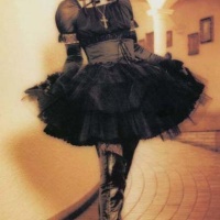 gothicfashion16_20070401_1399555992.jpg
