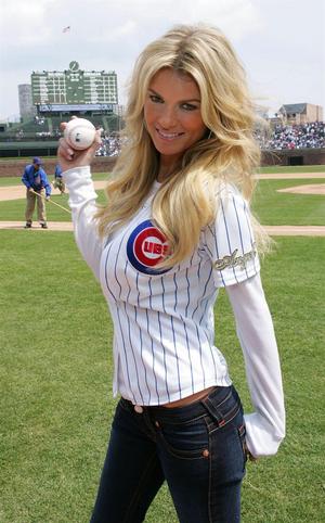 Marisa_Miller_Cubs_Jersey.jpg