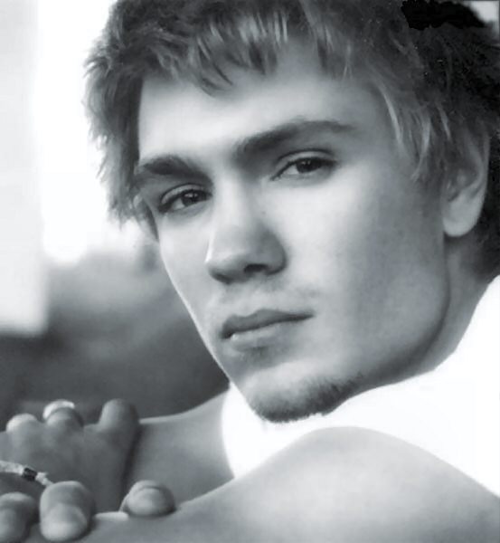 30804030_chad_michael_murray_98.jpg