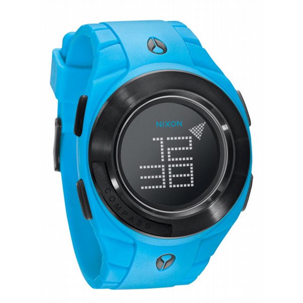 nixon_outsider_watch_skyblublk_10_zoom.jpg