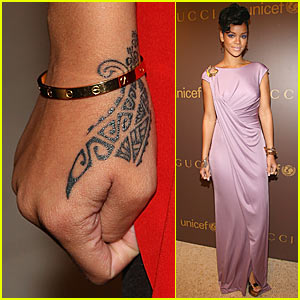 rihanna_tribal_hand_tattoo.jpg