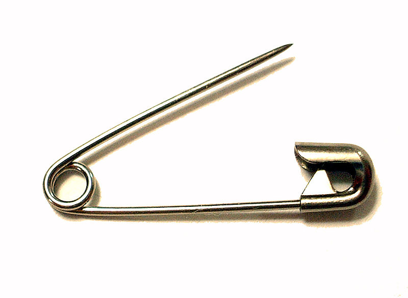 800px_Safety_Pin.jpg