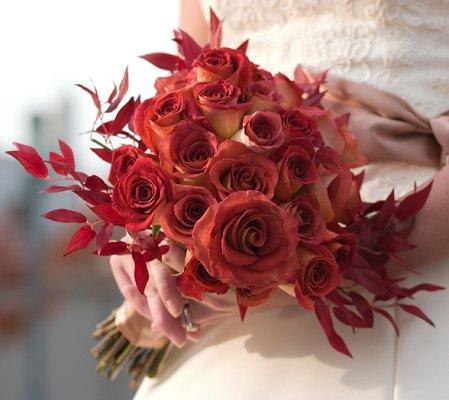 107064_449x400_redbouquet4.jpg