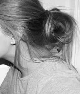 beautiful_blonde_fashion_girl_hair_kiss_Favim.com_58019.jpg