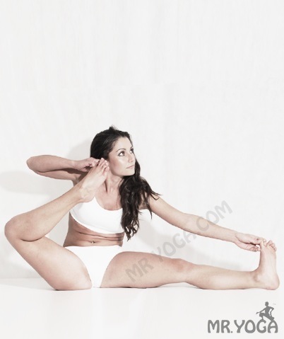 Archer_Pose_I_Akarna_Dhanurasana_I.jpg