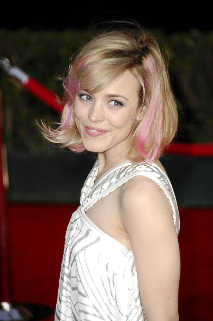 rachel_mcadams_pink_hair_streaks.jpg
